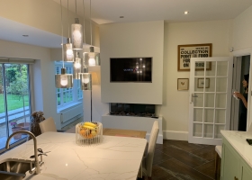 E0873081-5927-4CE7-A27A-01013B09A602